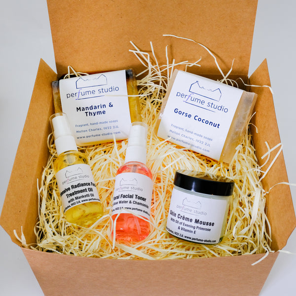 GIFT BOX for FIVE ITEMS (does not include contents)